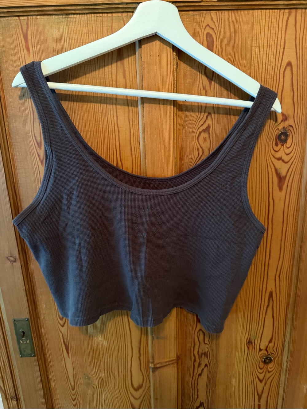 SET Active Ribbed Scoop Neck Crop Tank in Dark Brown